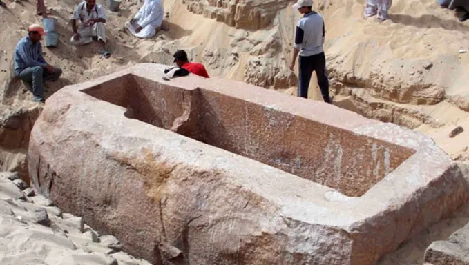 Descoperire spectaculoasă făcută de arheologi într-un mormânt din Israel