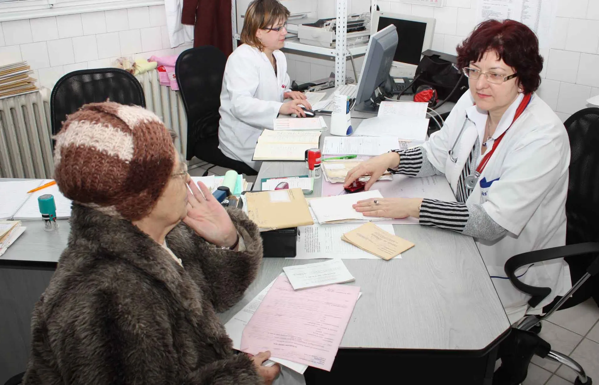 ATENŢIE, VEI PRIMI prin poştă CARDUL DE SĂNĂTATE. Fără el, nu poţi DOVEDI că eşti asigurat