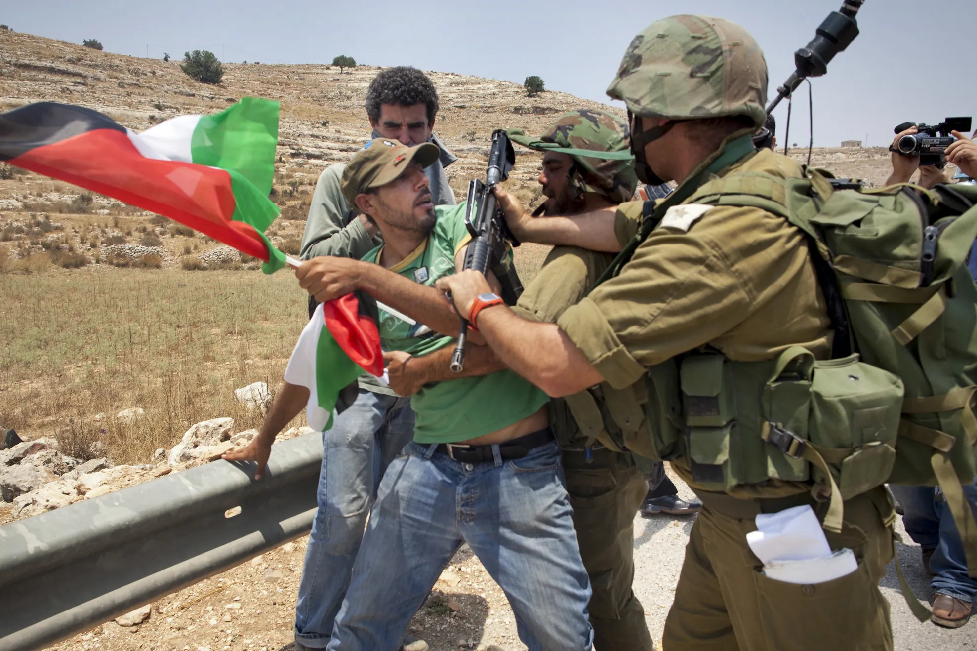 UE îndeamnă Israelul să anuleze unele măsuri antipalestiniene