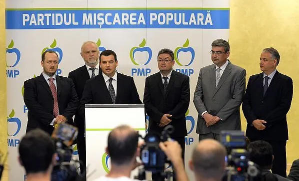 Partidul Mișcarea Populară ATACĂ " frăția ipocrită PDL-PSD"