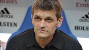 Omagiu şi banderole negre pentru jucătorii Barcelonei în memoria lui Tito Vilanova