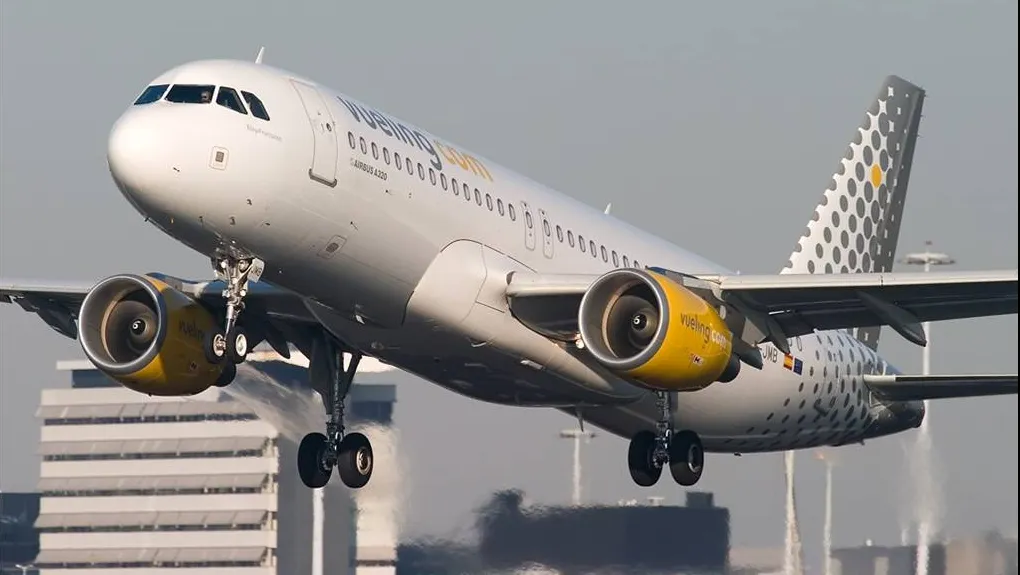 O companie aeriană LOW-COST se extinde în România. VEZI PREŢURI