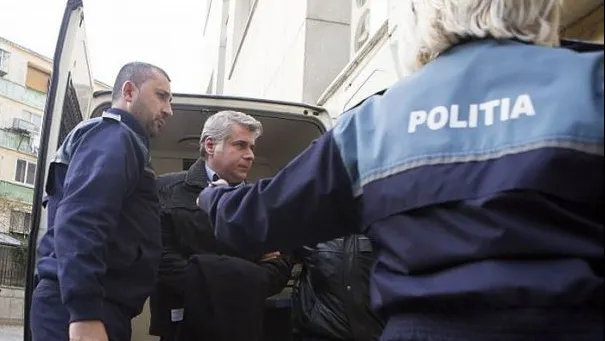 Prefectul mafiot îi ducea pachete în arest interlopului care l-a tocmit pe ucigaș