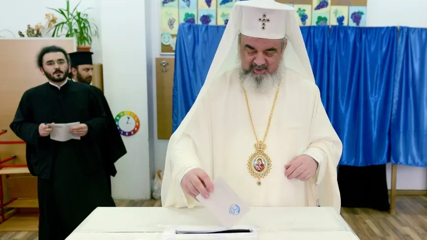 ALEGERILE EUROPARLAMENTARE 2014. Patriarhul Daniel a votat în "Duminica Orbului"