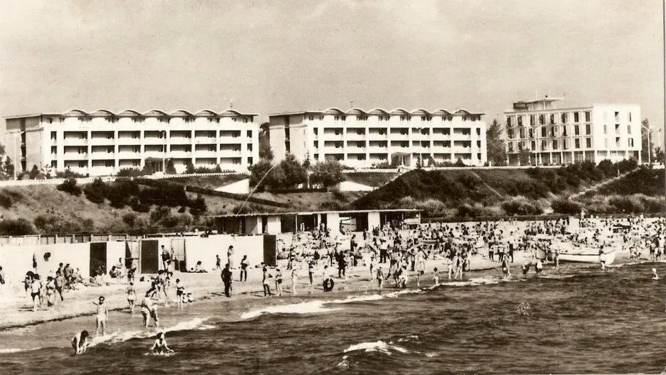IMAGINI ULUITOARE cu staţiunile preferate ale românilor acum 30 de ani