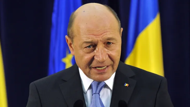 Băsescu: În viaţă trebuie să faci două lucruri - să ai copii şi să ai pământ
