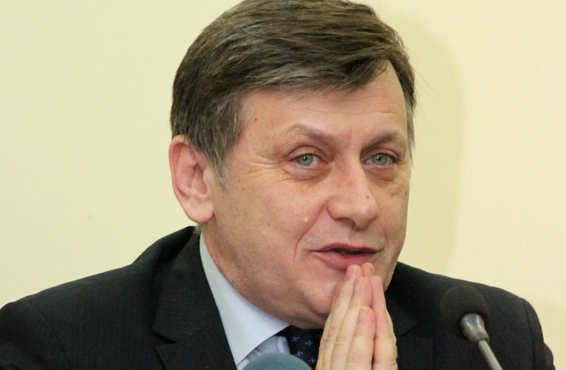 Antonescu: PC Sector 3 s-a alăturat PNL. Fostul lider acuză modul în care Constantin conduce PC