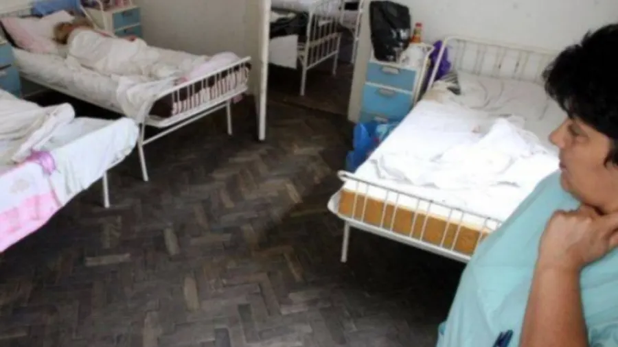 Mai mulţi pensionari s-au trezit că au RATE URIAŞE la bănci, după ce au fost externaţi din spital