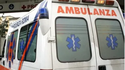 Copil român în vârstă de un an, ÎN STARE GRAVĂ după ce A CĂZUT DE LA ETAJUL 3, la Milano 