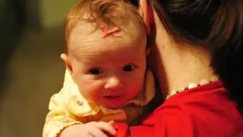 8 greşeli majore pe care le fac noile mămici
