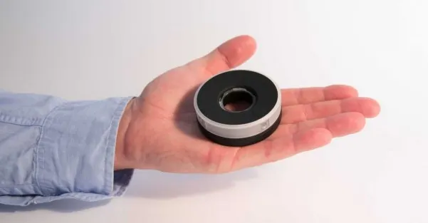 Camera video care înregistrează la 360 de grade