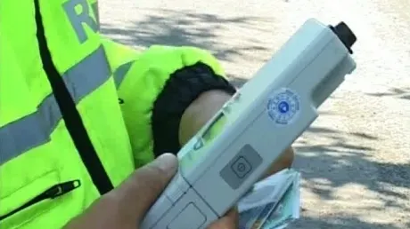 Șoferiță din Cluj, reținută după ce s-a luat la bătaie cu un polițist! Femeia a urcat băută la volan și a lovit o mașină / Arhivă foto