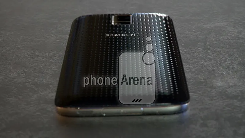 Primele IMAGINI SPION cu cel mai aşteptat telefon Samsung