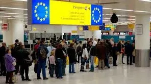 Britanicii vor ca imigranţii să aştepte trei ani pentru accesul la ajutoarele sociale