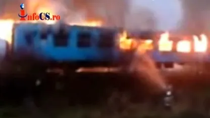 TREN de persoane, ÎN FLĂCĂRI. Pompierii, intervenţie SPECTACULOASĂ