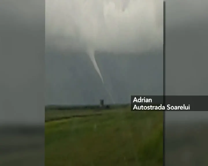 MARTOR OCULAR: TORNADĂ pe Autostrada Soarelui - VIDEO
