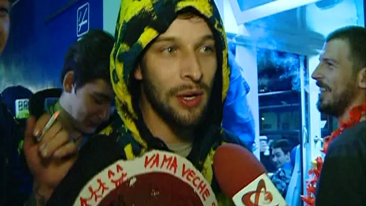 ZIUA MUNCII 2014. MII DE TINERI AU PLECAT LA MARE: "Te iubesc, Vama Veche" 