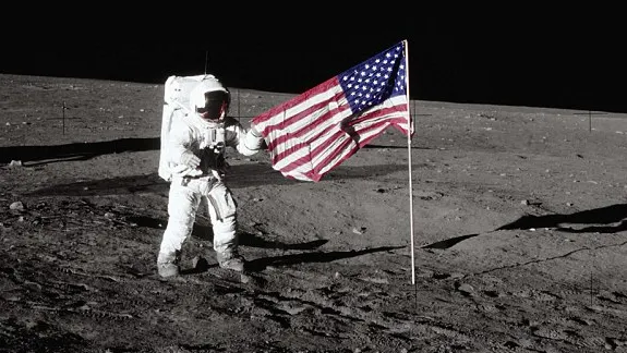 Ce s-a întâmplat cu steagurile lăsate pe Lună de astronauţii americani