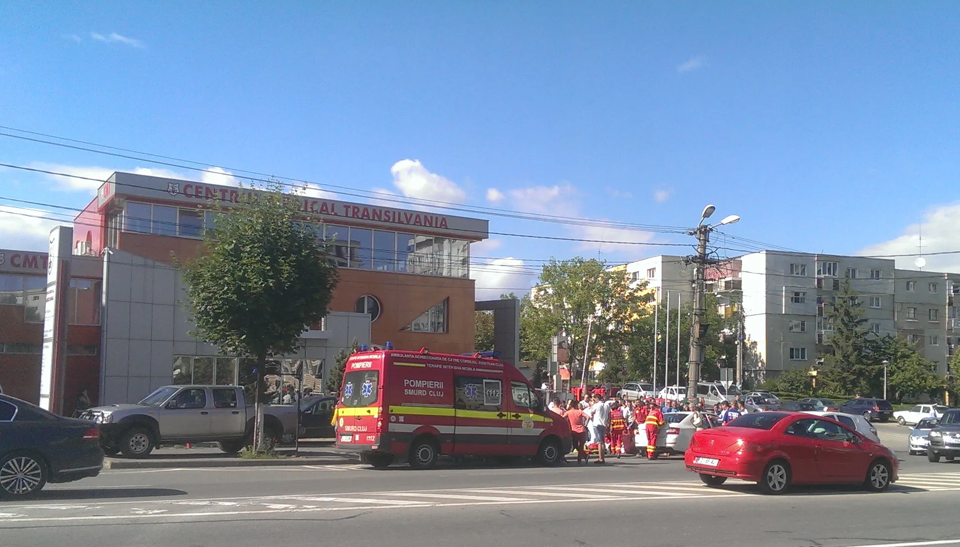 GRAV ACCIDENT ÎN CLUJ, după ce un ŞOFER A FĂCUT INFARCT în timp ce conducea