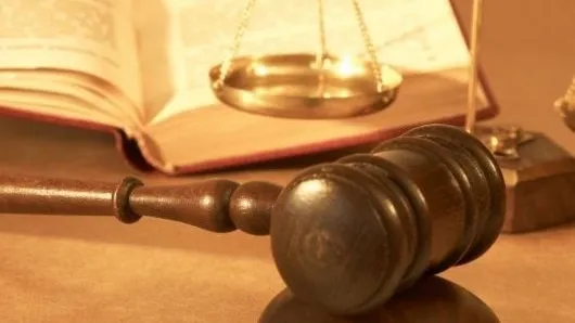 Magistraţii condamnaţi definitiv rămân FĂRĂ PENSII SPECIALE