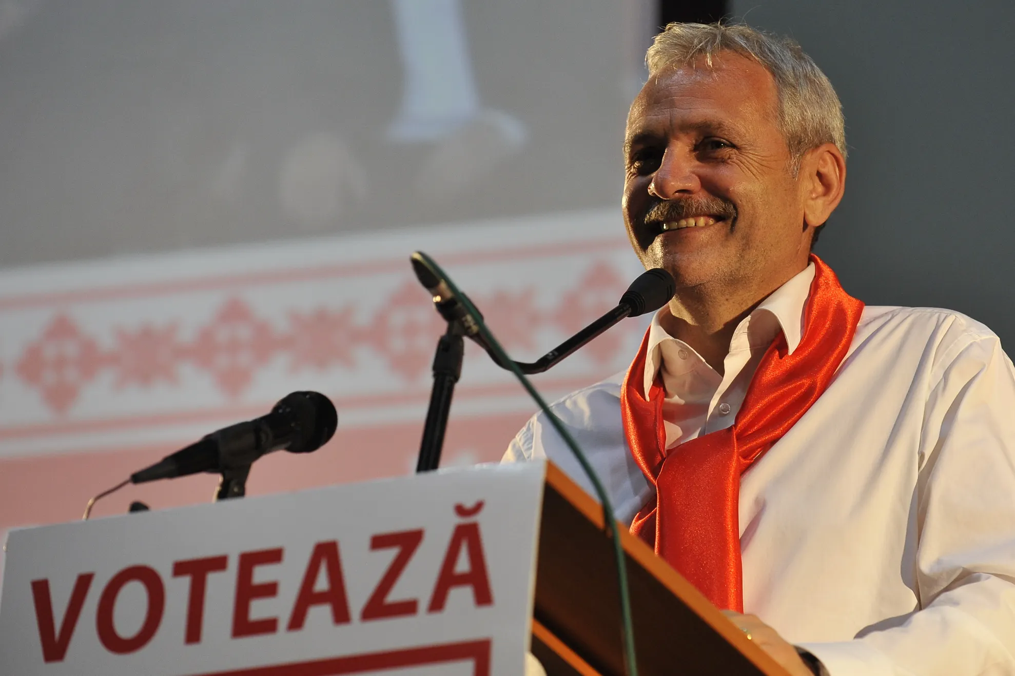 Dragnea, despre discuţiile Hrebenciuc-Şova: Marele noroc e că prostia nu e infracţiune în România