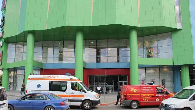 O vizită la MALL s-a transformat într-un COŞMAR pentru mai multe persoane din Botoşani
