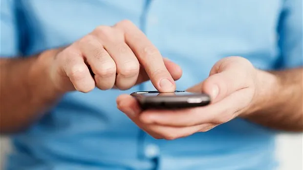 SURPRIZĂ URIAŞĂ pentru un bolnav cu HIV, după ce i-a trimis un SMS ministrului Sănătăţii