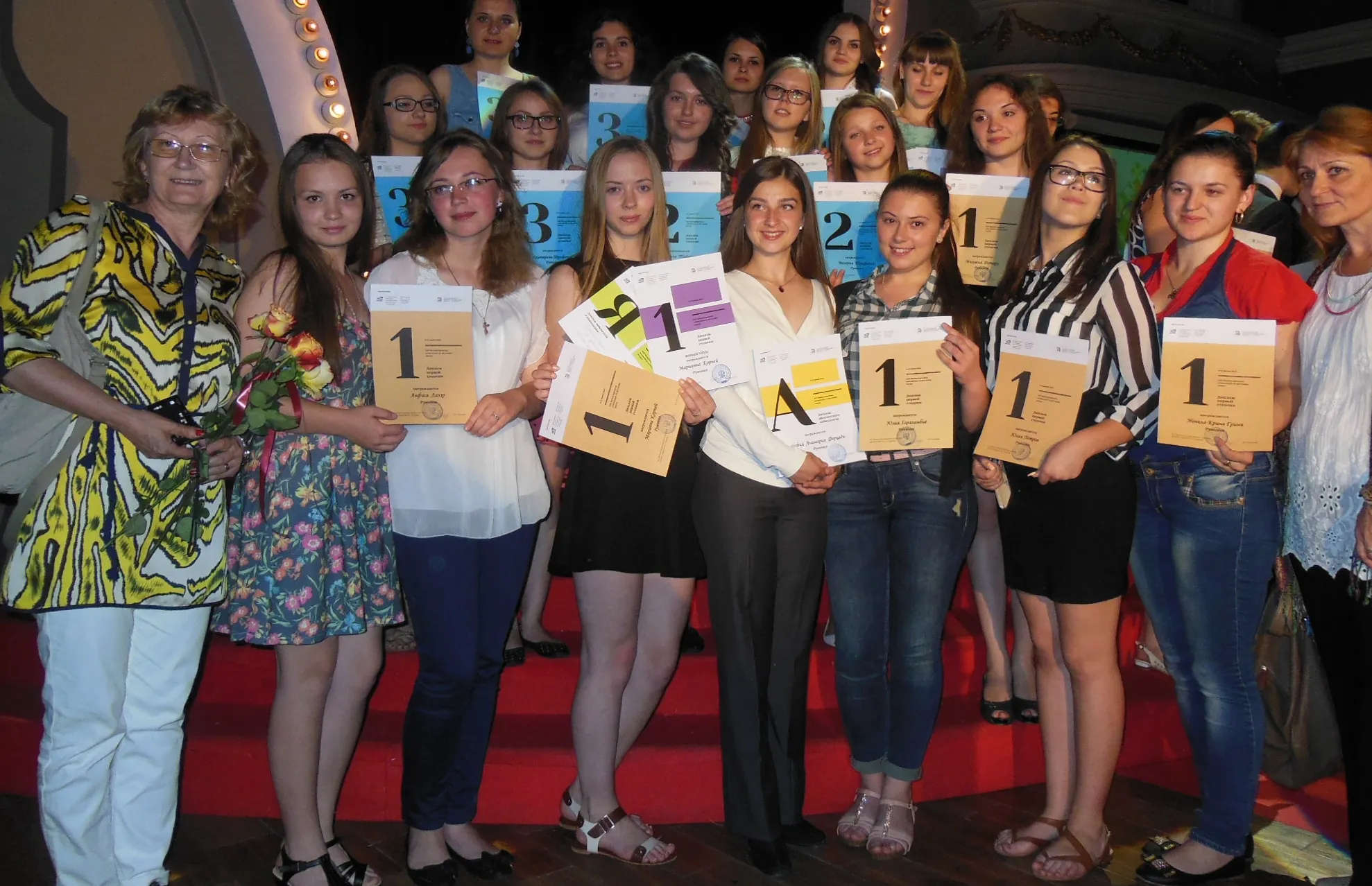 Elevii români au luat 21 de premii la Olimpiada Internaţională