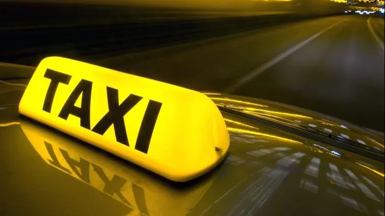 Un taximetrist, agresat de poliţişti. IMAGINI CAMERA DE SUPRAVEGHERE