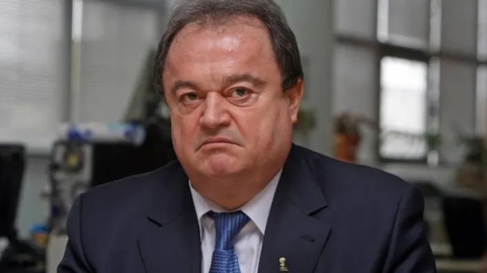 Blaga: PDL şi PNL au votat în unanimitate reducerea CAS. Nu susţinem retrimiterea în Parlament