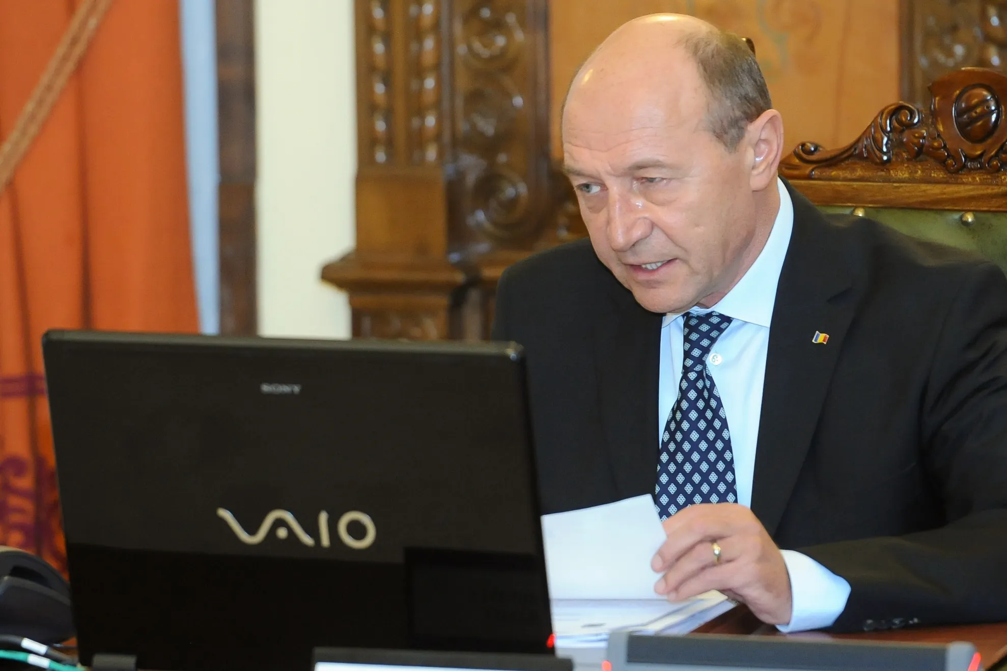 Ponta: Băsescu să publice şi discuţiile cu BOC, când au tăiat pensiile și salariile