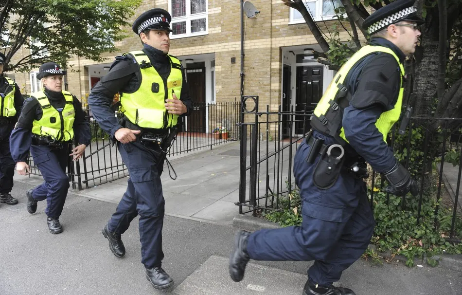 660 de persoane suspectate de pedofilie, arestate în Marea Britanie