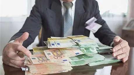 PRIMELE URIAŞE REVIN LA ASF: Angajaţii vor obţine prime de performanţă şi de merit