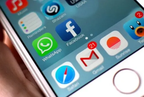 RIVALII de moarte Apple şi IBM au semnat un acord istoric. Ce vor crea împreună cei doi giganţi