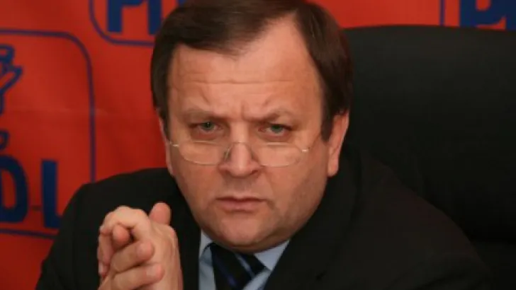Dilema lui Gheorghe Flutur la premierea elevilor: Olimpiada de astronomie sau gastronomie? VIDEO