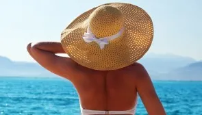 ATENŢIE! Nu te expune la SOARE dacă suferi de aceste BOLI