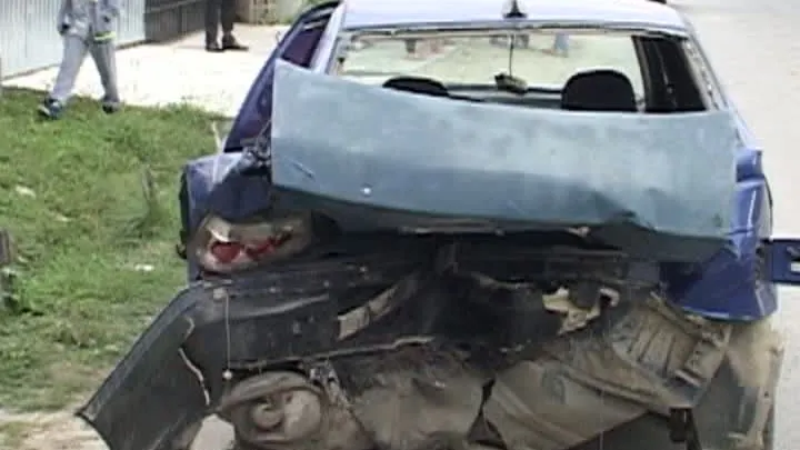 ACCIDENT GROAZNIC. O femeie însărcinată și fiul ei au murit