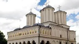 Patriarhie: Implicarea politică partizană a Bisericii în campania electorală trebuie dovedită
