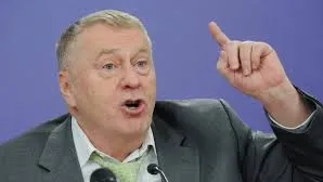 Liderul rus Vladimir Jirinovski: Ţările est-europene riscă să fie şterse de pe faţa pământului.