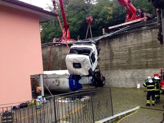 ACCIDENT GRAV în Italia cu o autocisternă din România