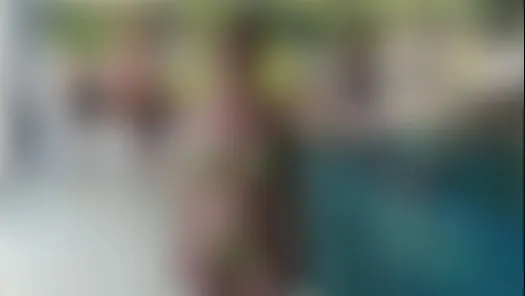 Vedeta ai cărei sâni au pierdut lupta cu gravitația
