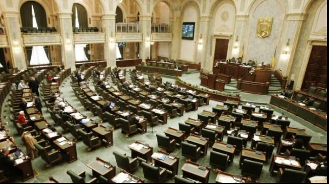 SENATUL a respins cererea de reexaminare a legii privind reducerea CAS