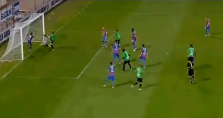 FAZĂ DE INFARCT la meciul Steaua - CS Craiova. Oltenii au luat foc