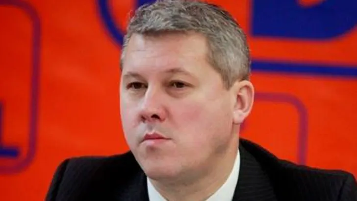 ORDONANŢA TRASEIŞTILOR. Predoiu: PSD E DISPERAT. Primarii SĂ NU MEARGĂ pe mâna lui Ponta