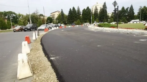 Oprescu: Lucrările la Piața Charles de Gaulle se vor termina în câteva zile
