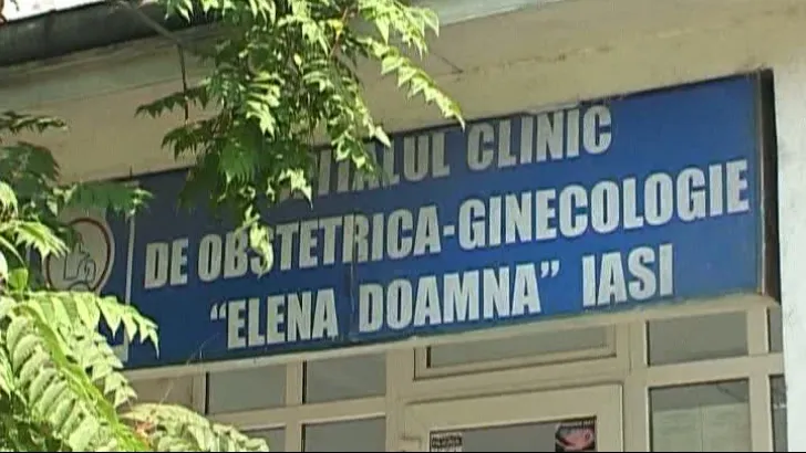 BEBELUŞ MORT la Maternitatea din Iaşi. Medicii au scăpat BASMA CURATĂ