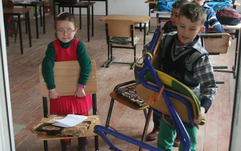 Sibiu: 80 de copii de grădiniţă, înghesuiţi în clase de 16 metri pătraţi