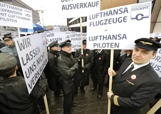 Piloții de la Lufthansa amenință cu o nouă grevă