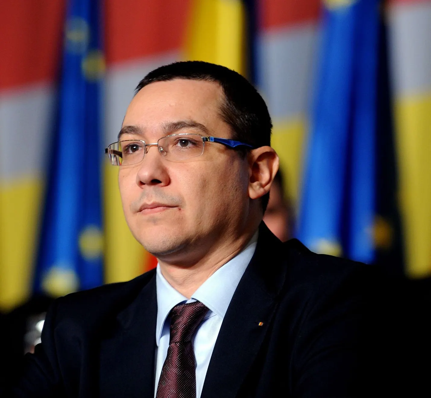 Victor Ponta îl amenință, din SUA, pe Traian Băsescu cu suspendarea