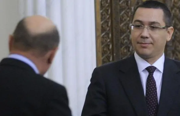 PONTA intră în LEAPŞA cititorilor: cărţile care l-au marcat. Îl provoacă mai departe pe BĂSESCU